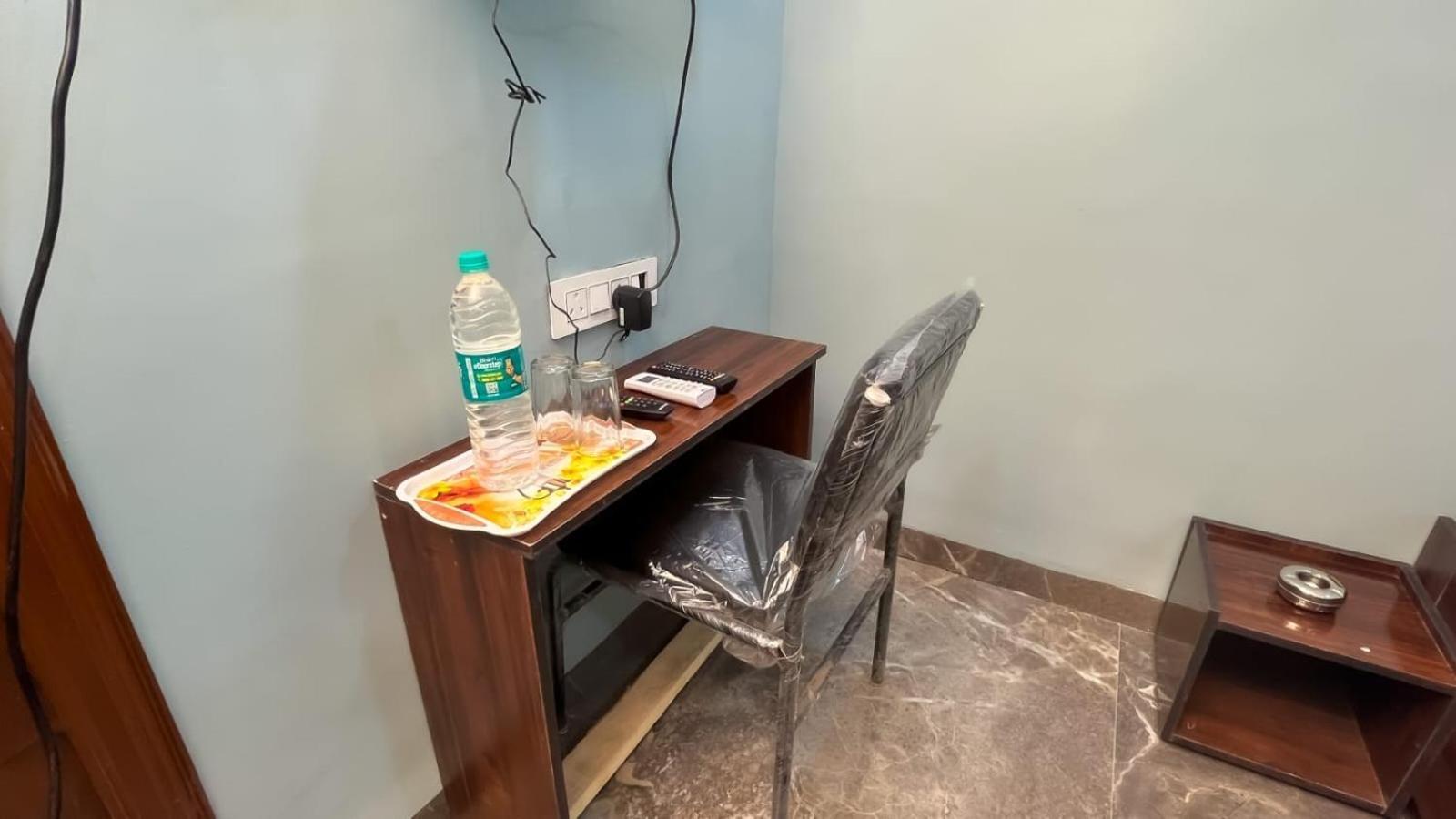 Hotel Abhinandan インドール エクステリア 写真